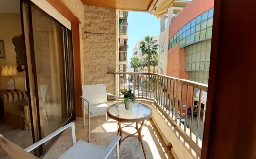 Appartement à Torrevieja – EE8829