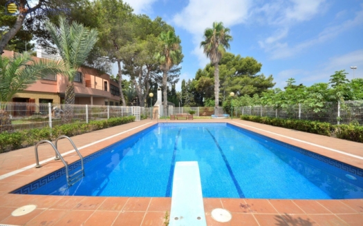 Villa en Torrevieja – EE8666