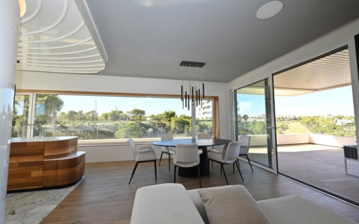 Apartamento en Las Colinas Golf – EE9743