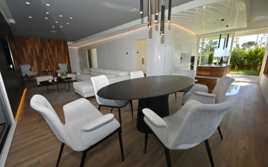 Apartamento en Las Colinas Golf – EE9743