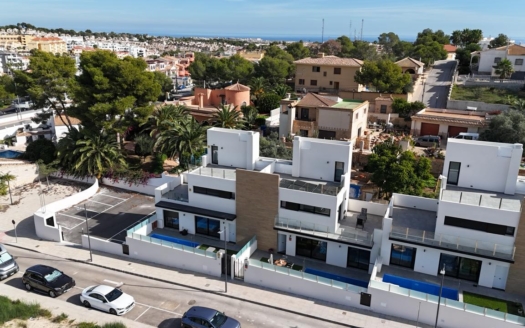 Villa en Villamartin – EE10654