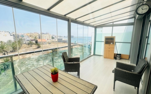 Ático en Torrevieja – EE8647