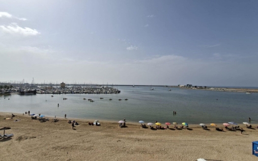 Apartamento en Torrevieja – EE8494