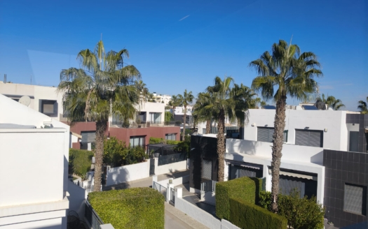 Maison de Ville à Orihuela Costa – EE10815