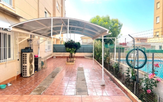 Apartamento en Torrevieja – EE8676