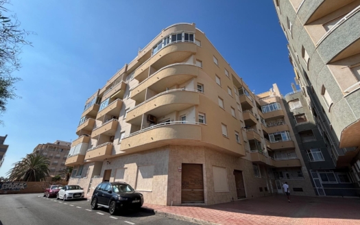 Apartamento en Torrevieja – EE10072