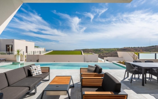 Villa en Ciudad Quesada – EE8256