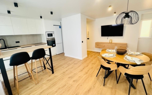 Apartamento en Torrevieja – EE8566