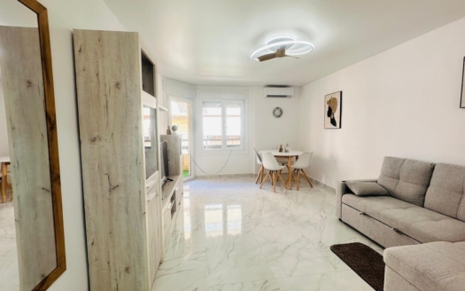 Apartamento en Torrevieja – EE9973