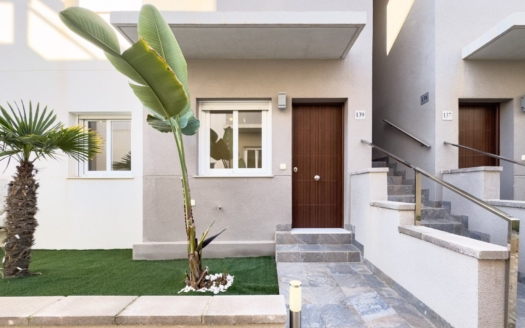 Bungalow i Torrevieja – EE8616