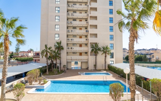 Apartment en Torrevieja – EE10086