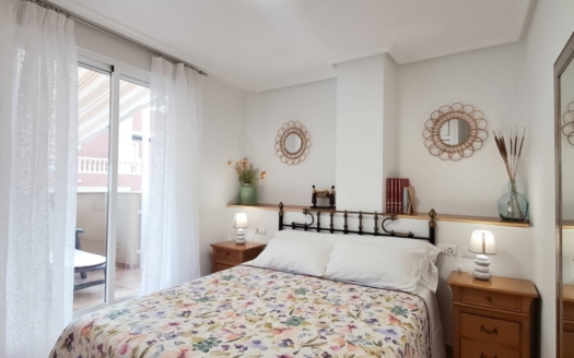 Penthouse en Torrevieja – EE10851