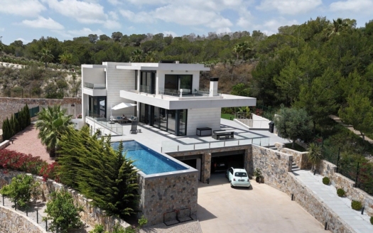 Villa en Las Colinas Golf – EE7994