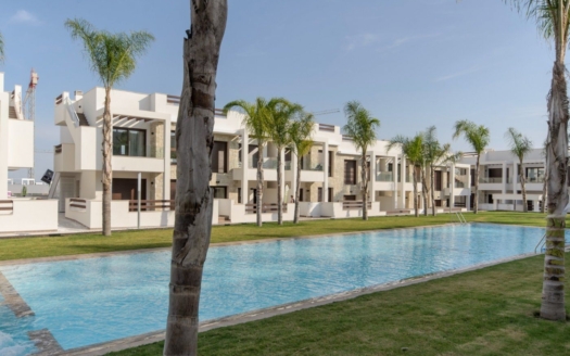 Bungalow en Torrevieja – EE4933