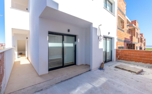 Bungalow en Torrevieja – EE5367