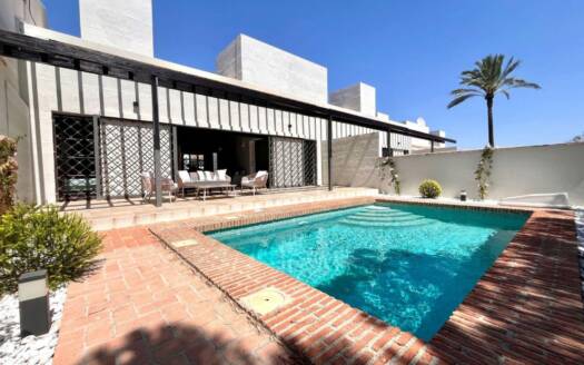 Town House en Sucina – EE9470