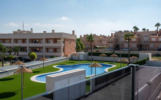 Town House en Gran Alacant – EE9428