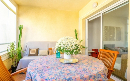 Apartment en Orihuela Costa – EE8020