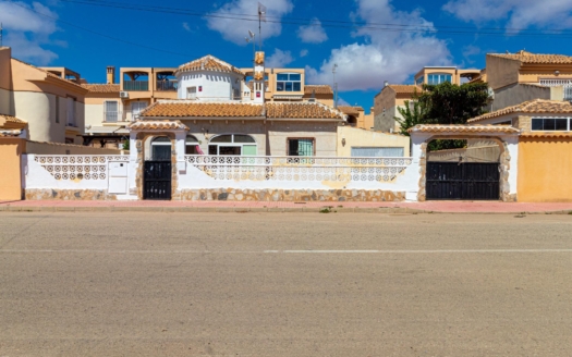 Villa i Orihuela Costa – EE11131