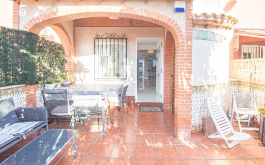 Terraced house in Torrevieja – EE9870