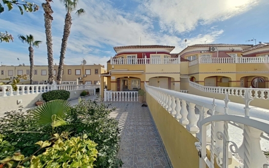 Terraced house in Orihuela Costa – EE11056