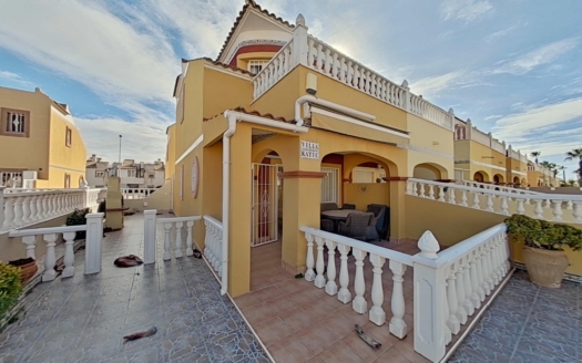 Terraced house in Orihuela Costa – EE11056
