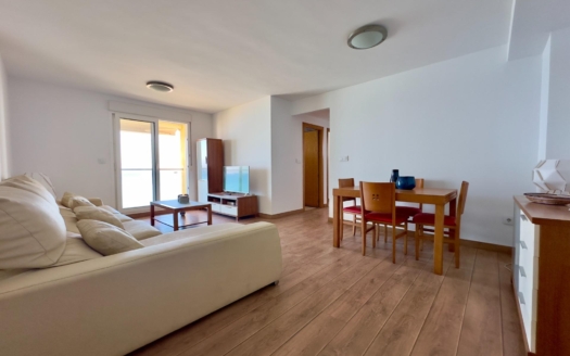 Apartment in La Manga del Mar Menor – EE11108