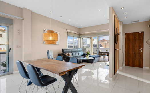 Villa en Villamartín – EE10952