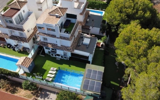 Villa in Orihuela Costa – EE10312