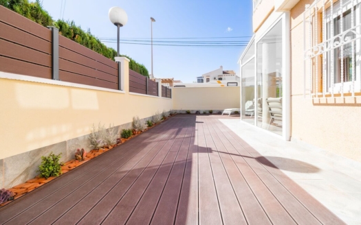 Duplex in Torrevieja – EE8834