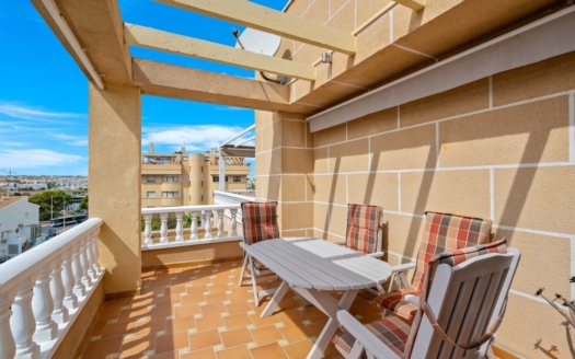 Apartment in Punta Prima – EE9332