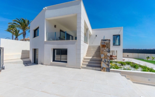 Villa in Torrevieja – EE8652