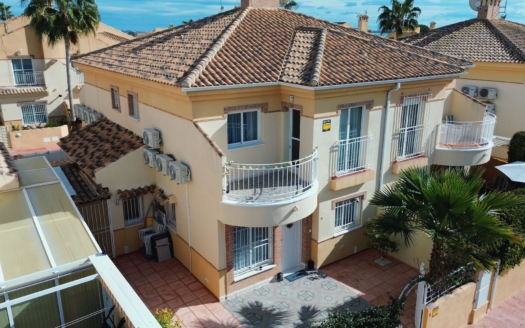 Radhus i Ciudad Quesada – EE11125