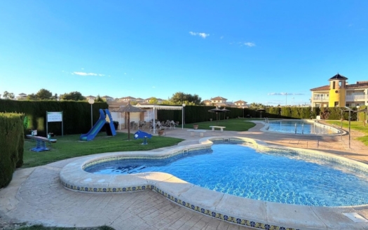 Town House in Orihuela Costa – EE10971