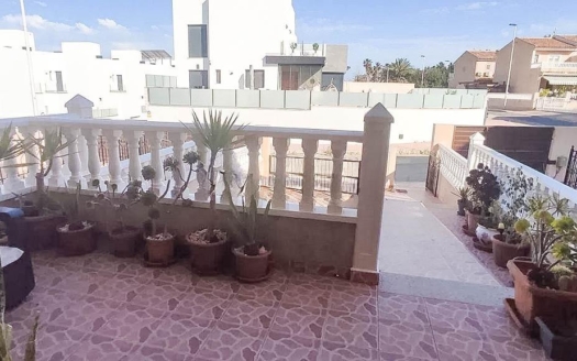 Rekkehus i Torrevieja – EE11001