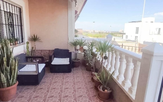 Rekkehus i Torrevieja – EE11001