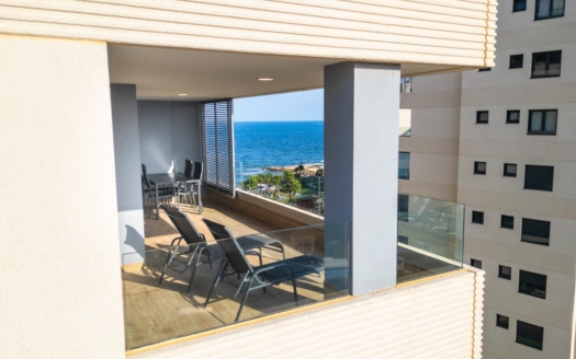 Apartment in Torrevieja – EE11011