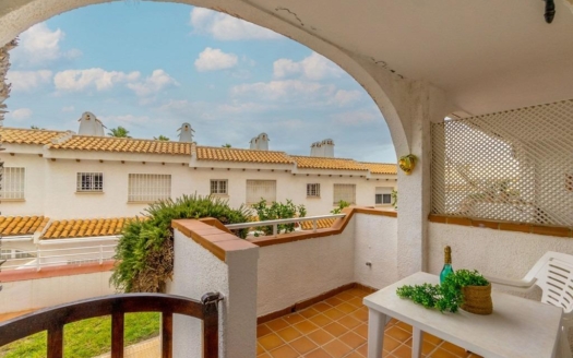 Apartment in Orihuela Costa – EE11038