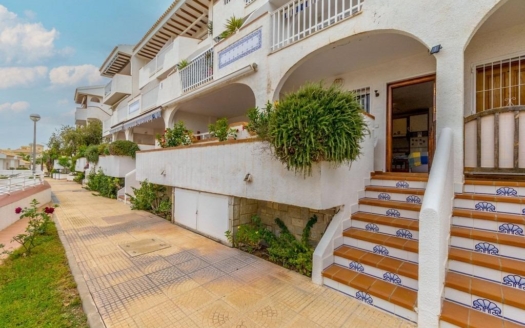Apartment in Orihuela Costa – EE11038