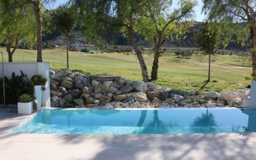 Villa in Monforte del Cid – EE11381