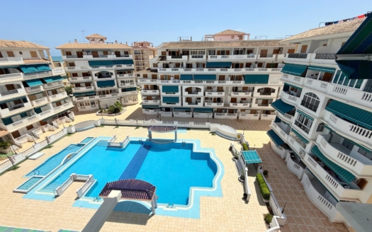 Studio in Torrevieja – EE11177