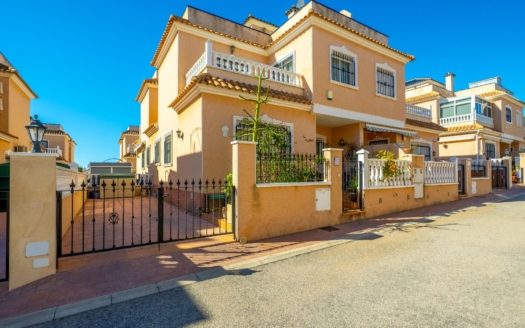 Duplex in Orihuela Costa – EE11371