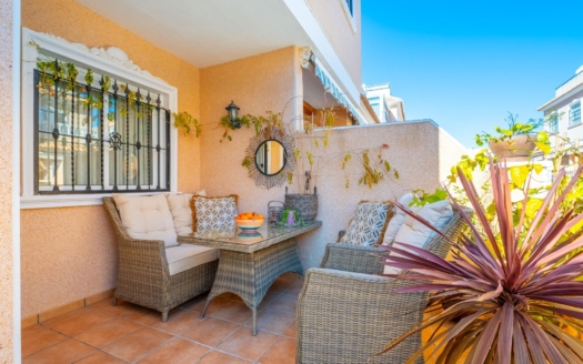 Duplex in Orihuela Costa – EE11371