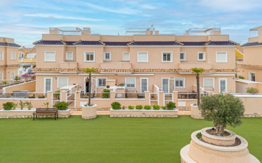 Villa in Orihuela Costa – EE11298
