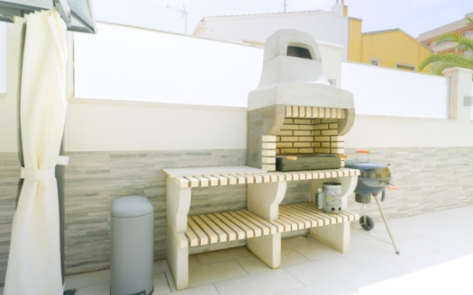 Town House in Torrevieja – EE11291