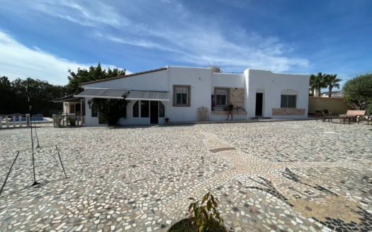 Villa in Ciudad Quesada – EE8265