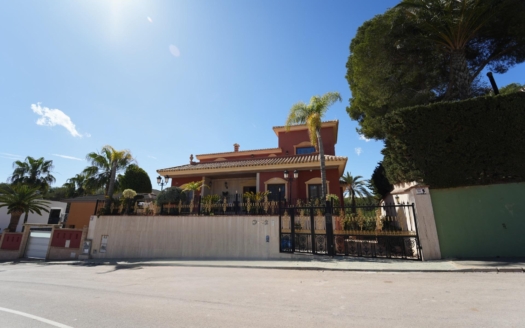 Villa i Orihuela Costa – EE11361