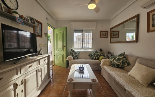 Bungalow in La Zenia – EE10245