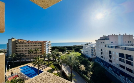 Penthouse in La Mata – EE11256