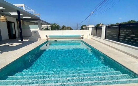 Villa in Los Balcones – EE11255